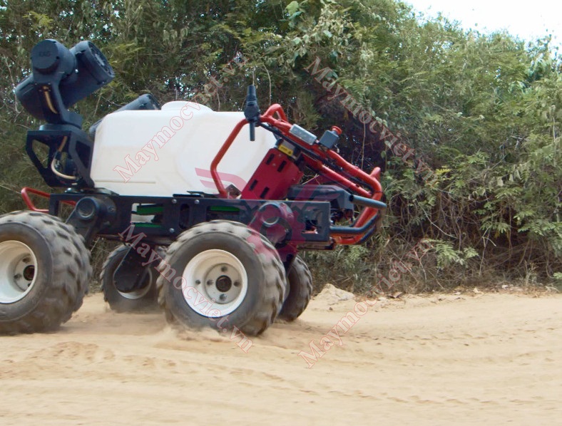 Robot phun thuốc trừ sâu RB100L 3 robot phun thuoc rg150 9 7671ee21849e4e68a850a4003bbe3872